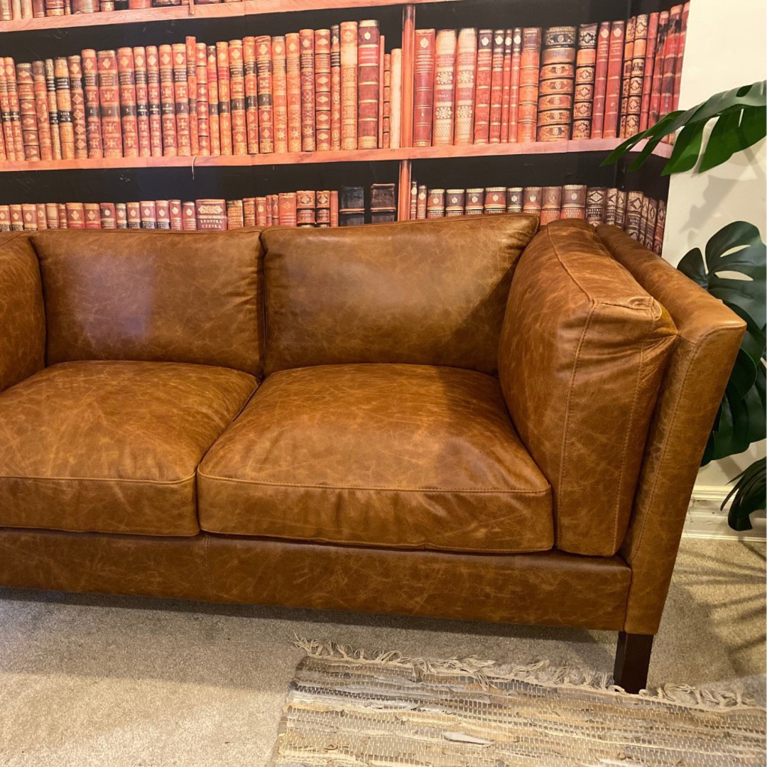 Cambridge 2 Seater Leather Sofa image 6